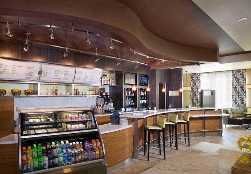 Отель Courtyard By Marriott Maui Kahului Airport Экстерьер фото