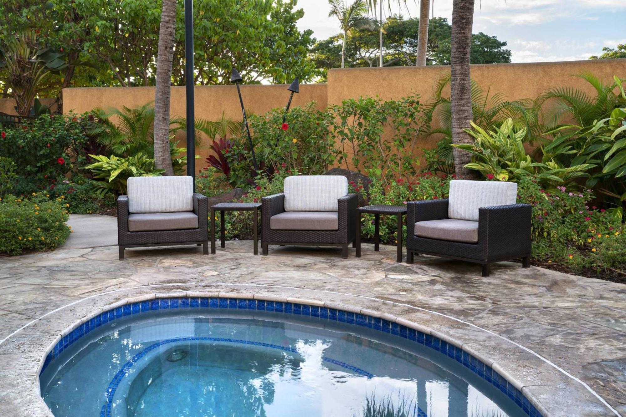 Отель Courtyard By Marriott Maui Kahului Airport Экстерьер фото